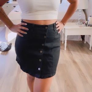 NEVER WORN Jean skirt! Buttons open.